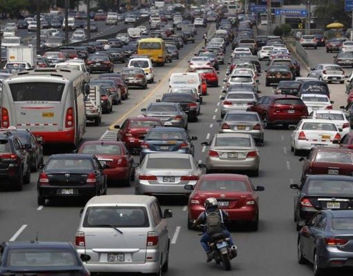 El tráfico vehicular incrementa la contaminación del aire en Lima tráfico vehicular incrementa la contaminación del aire