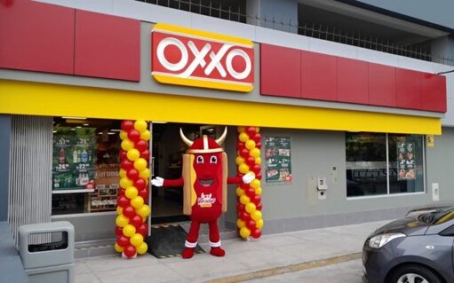 Oxxo, el foráneo que busca derrotar a Tambo