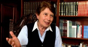 Falleció Carmela Aspíllaga, la educadora que hizo de la formación humana una misión de vida