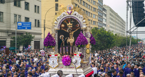 El Perú honra su devoción al Señor de los Milagros