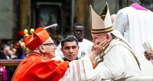 Carlos Castillo asumió como cardenal del Perú