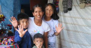 Conoce la historia de Octavia, la tejedora de sueños familia