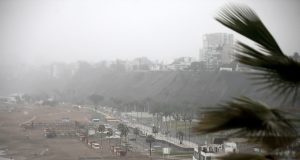 Las bajas temperaturas golpean a los limeños