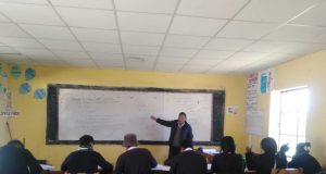 Un maestro en tierra olvidada