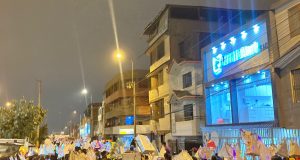 Las luces del colegio que nunca se apagan