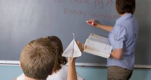 La formación deficiente limita la calidad de la enseñanza en escuelas públicas