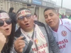 Hinchas de la ‘U’ alientan a su equipo en la previa del clásico