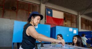 Chile votó dividido, alta participación confirma un balotaje sin favorito claro para diciembre