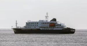 El crucero de la incertidumbre: El hantavirus pone en jaque los viajes de expedición