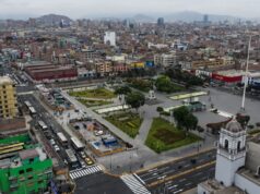 El tren avanza, Lima respira