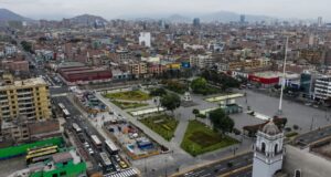 El tren avanza, Lima respira