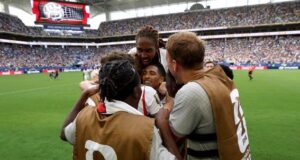 Inglaterra se queda con el bronce