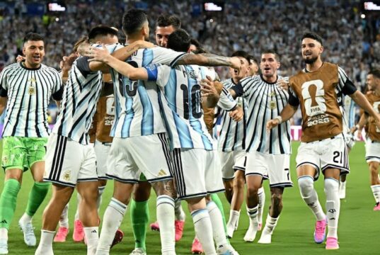 Argentina sobrevive al susto ante Cabo Verde
