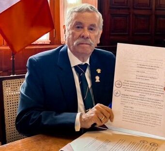 La justicia detrás del uniforme