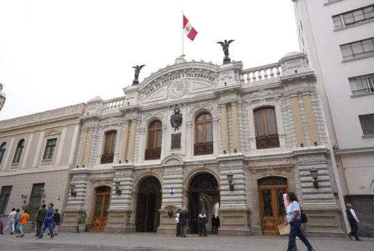 Lima recupera su memoria